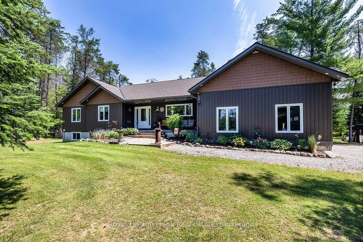 Property Photo: 30 Hodgson Drive ON K0M 1C0