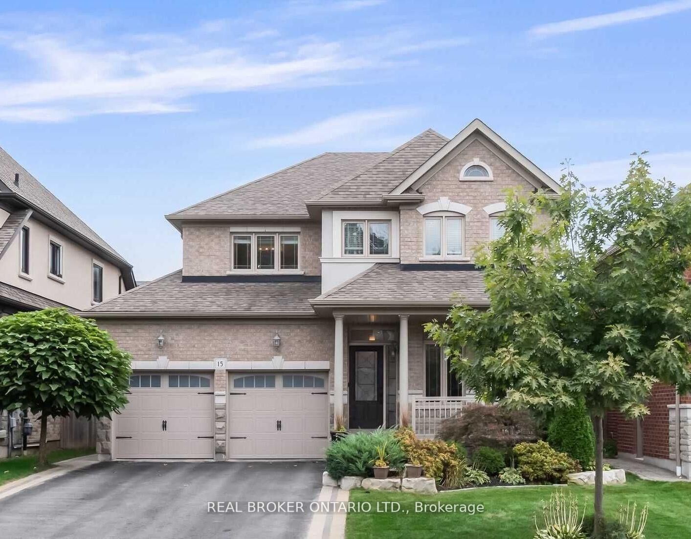 Property Photo:  15 Birch Park Drive  ON L1R 3P2 