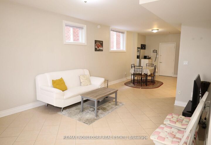 Property Photo: 5 Twinberry Crescent Lower ON L4L 3X5