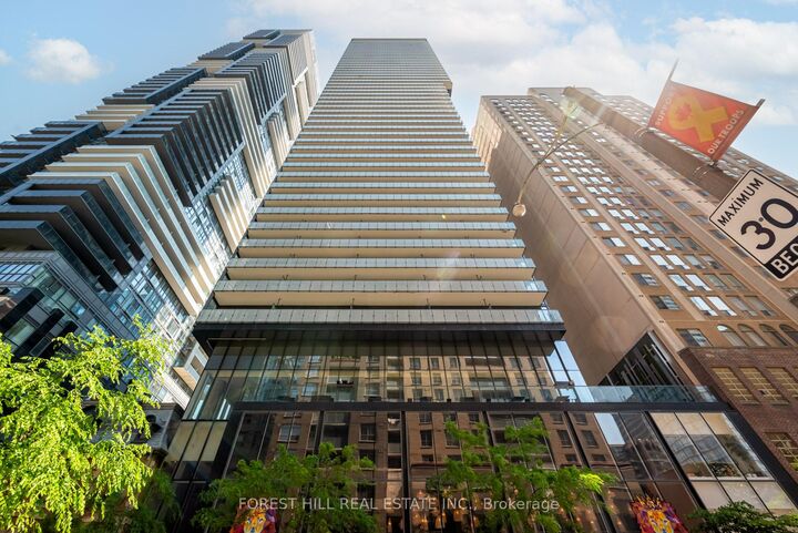 Property Photo: 15 Grenville Street 4708 ON M4Y 0B9