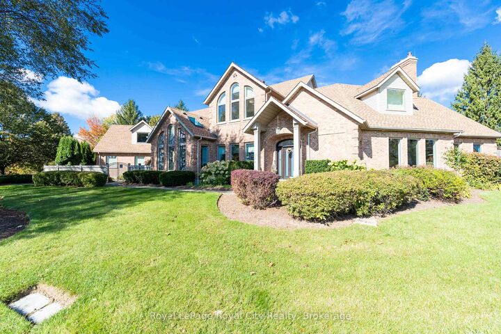 Property Photo: 20 Fox Run Drive ON N0B 2J0
