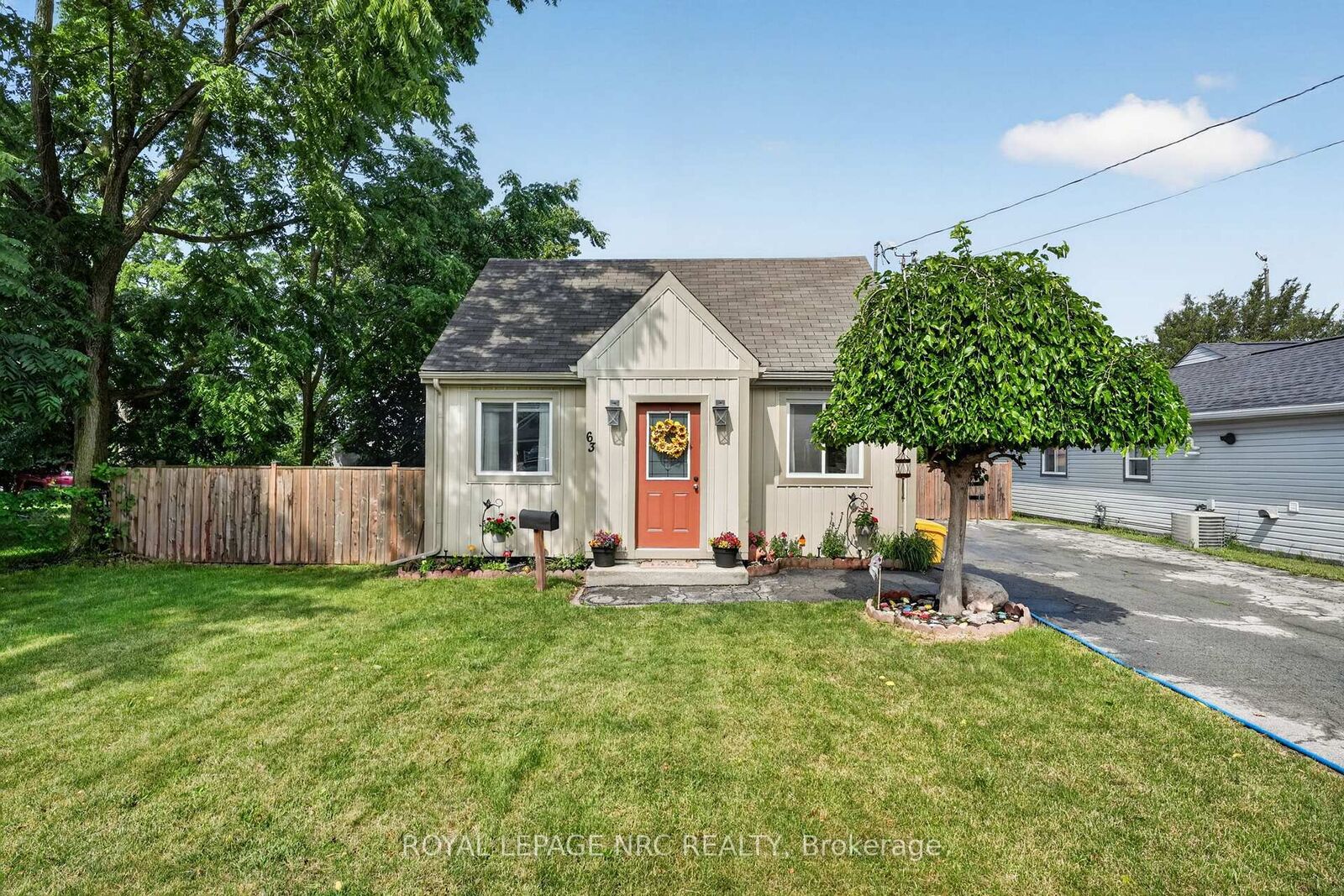 Property Photo: 63 Oakwood Street ON L3K 5G1