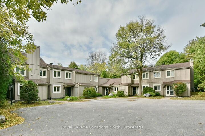 Property Photo: 590 Oxbow Crescent ON L9Y 5B4