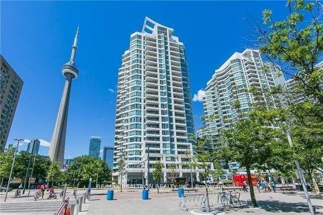 Property Photo: 230 Queens Quay W 825 ON M5J 2Y7