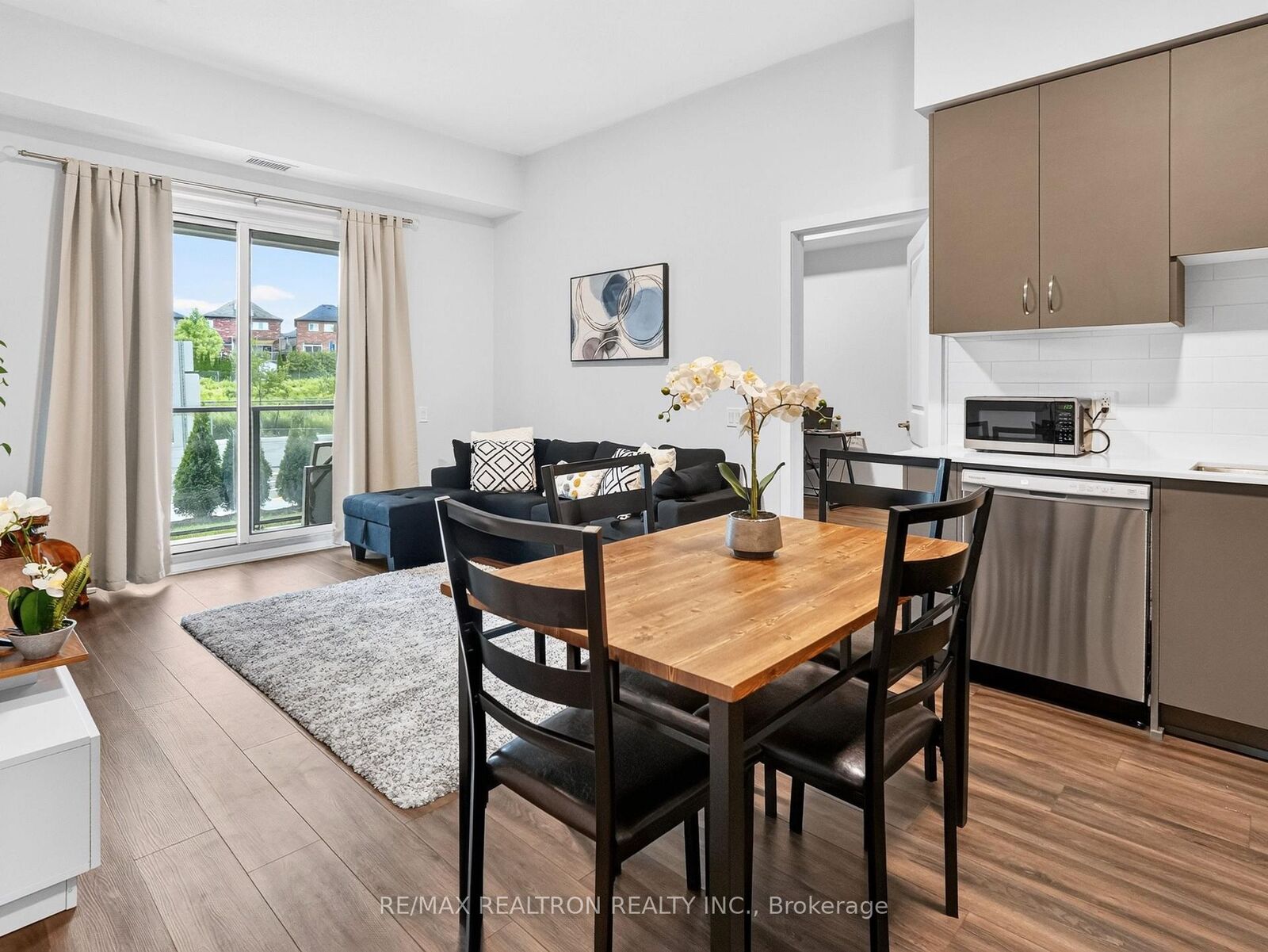 Property Photo: 385 Arctic Red Drive 109 ON L1L 0W9