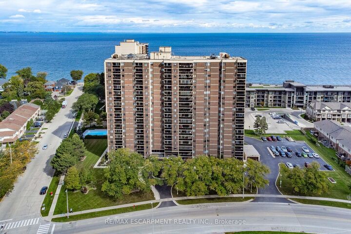 Property Photo:  301 Frances Avenue 703  ON L8E 3W6 