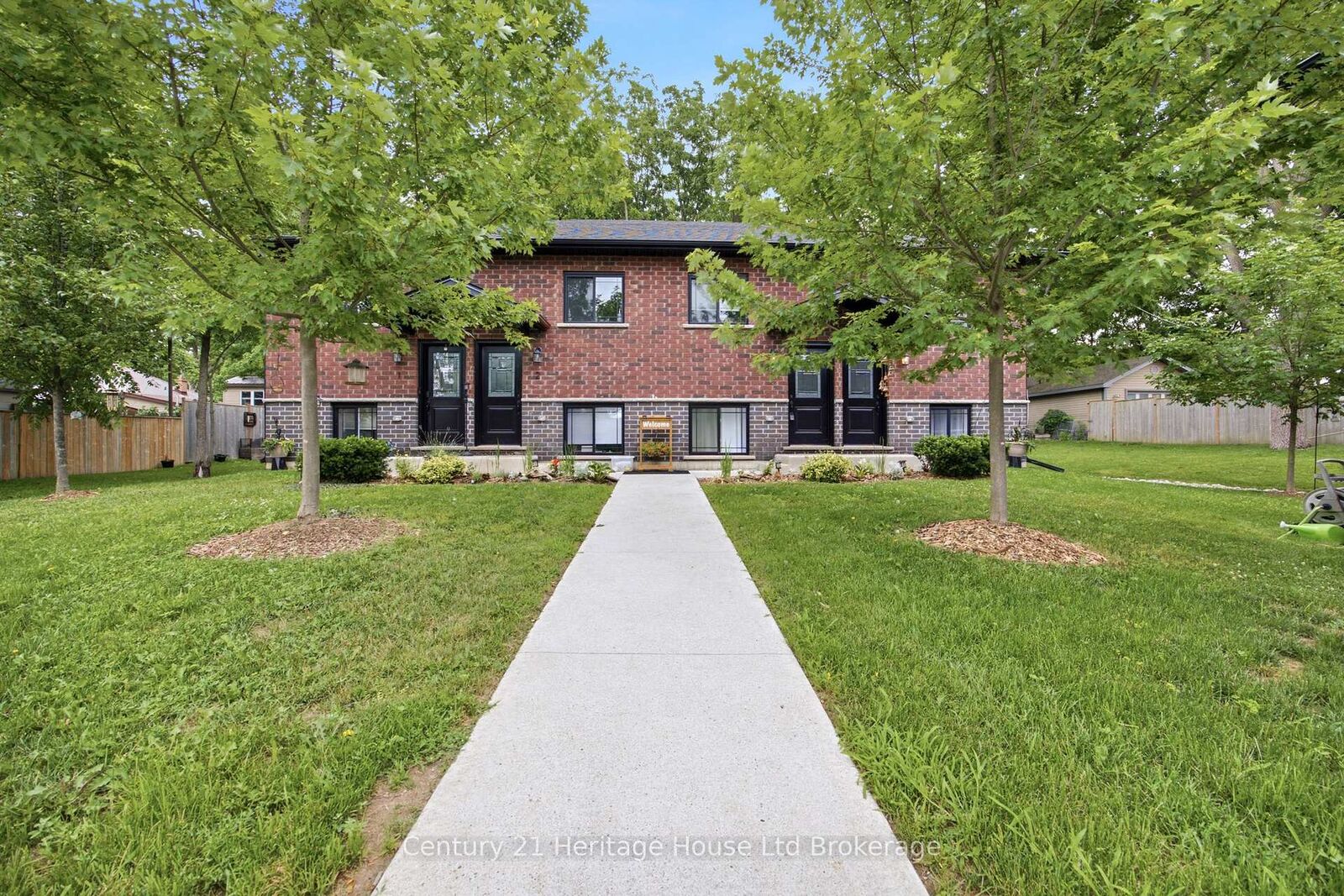 Property Photo: 34 Bain Street 4 ON N4S 5X8