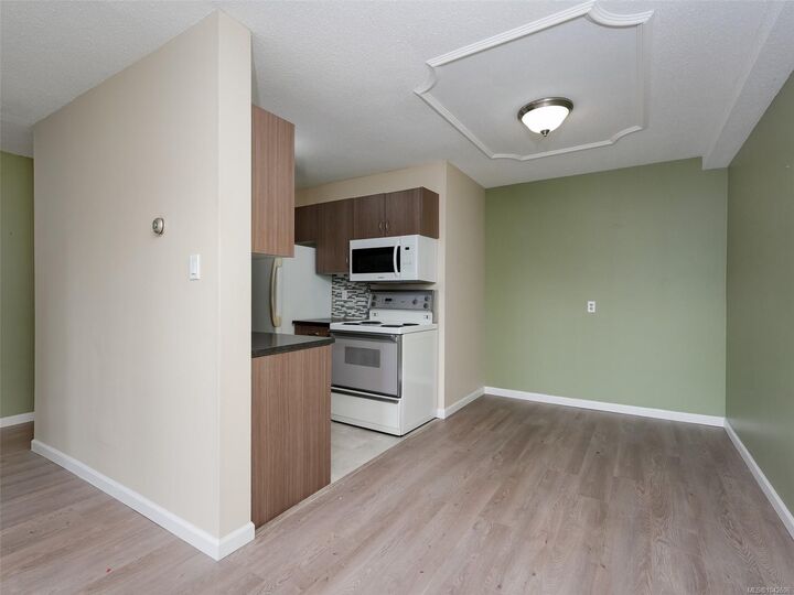 1680 Poplar Ave #120 — photo 1