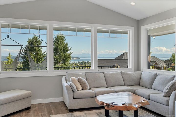 Property Photo: 721 Timberline Dr BC V9H 0A3
