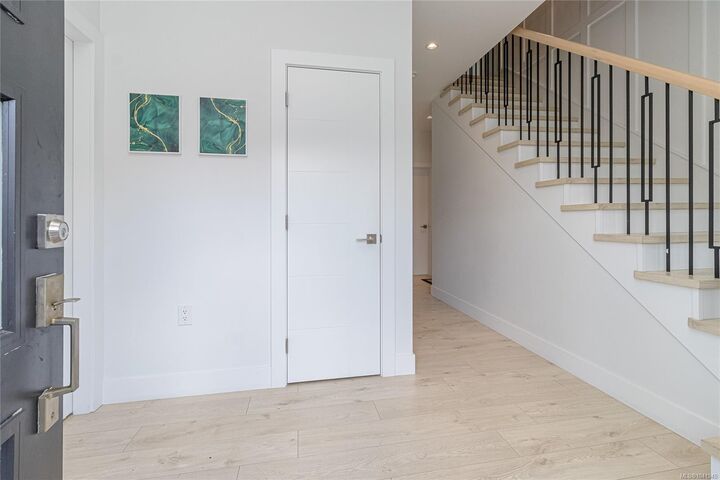 Property Photo: 1953 Farleigh Way BC V9L 0H1