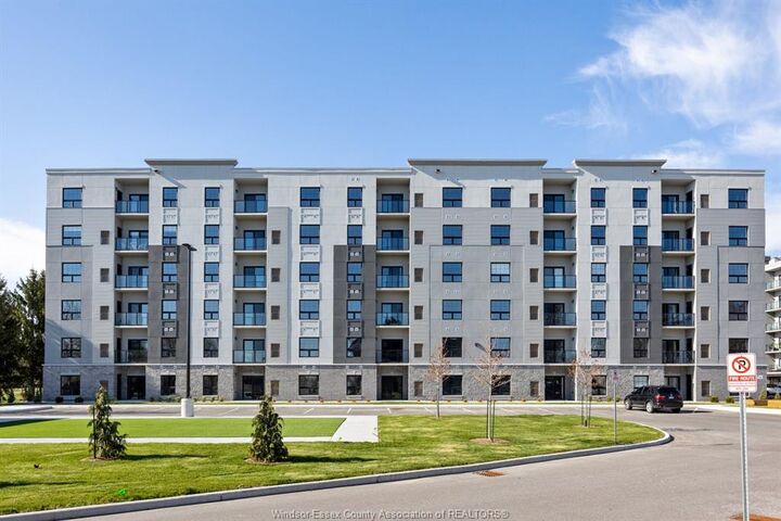 190 Main Street East 410 — photo 1