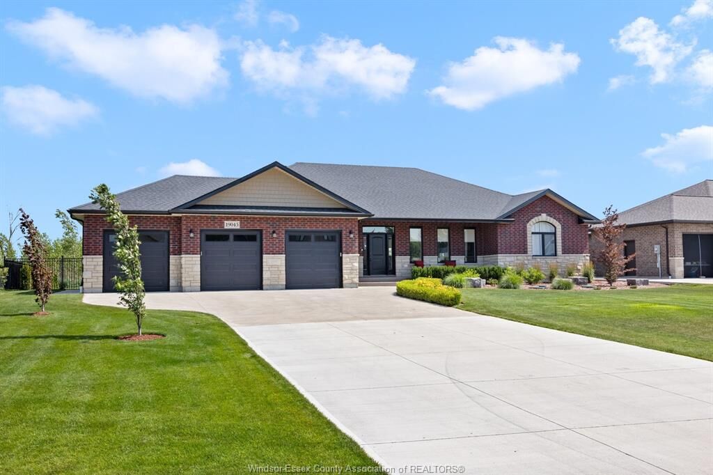 Property Photo: 19045 Haven Avenue ON N0P 2L0