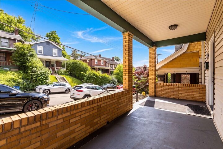 Property Photo:  425 Iberia Street 1  PA 15211 