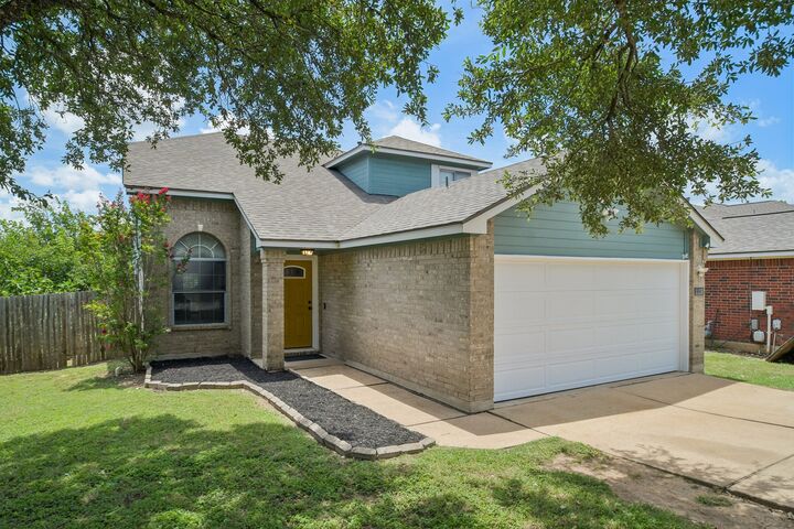 Property Photo: 1110 Brashear Lane TX 78613