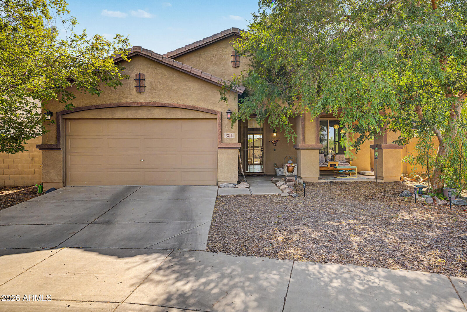 Property Photo:  23314 N Honcho Court  AZ 85373 