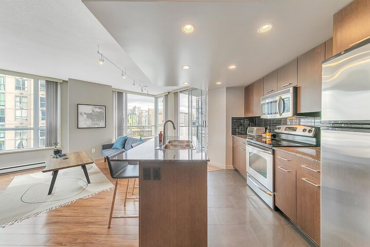 Property Photo: 1212 Howe Street 1102 BC V6Z 2M9
