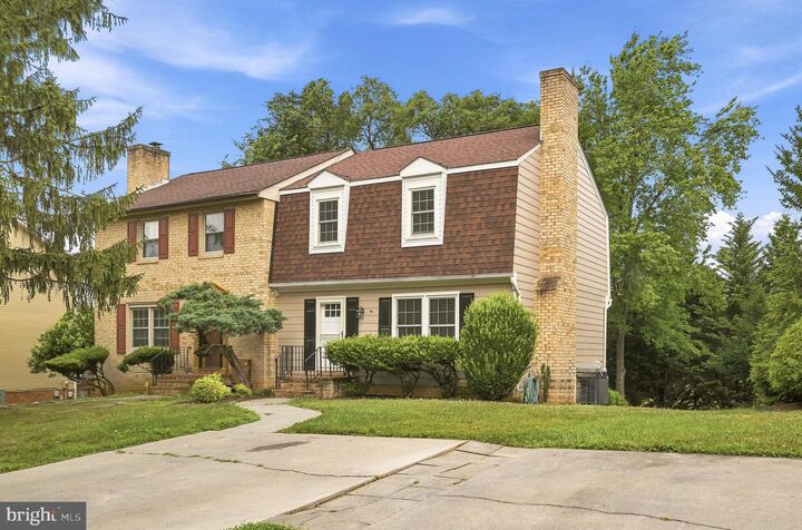 Property Photo: 824 Appleseed Court VA 22601