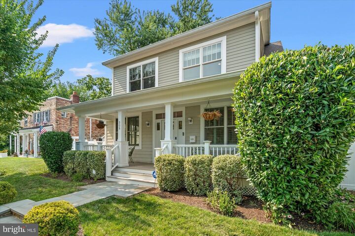 Property Photo:  508 E Custis Avenue  VA 22301 