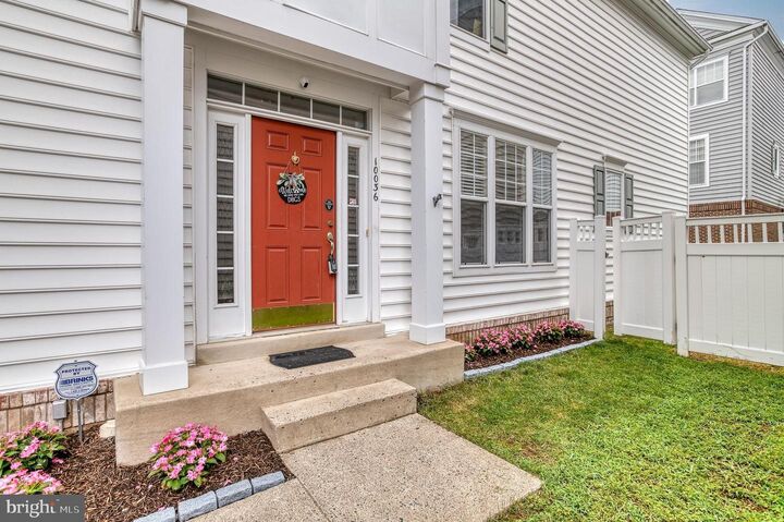 Property Photo:  10036 Pentland Hills Way  VA 20136 