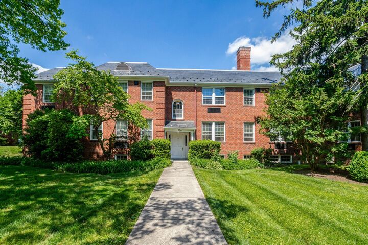 Property Photo: 715 S Washington Street S C-32 VA 22314