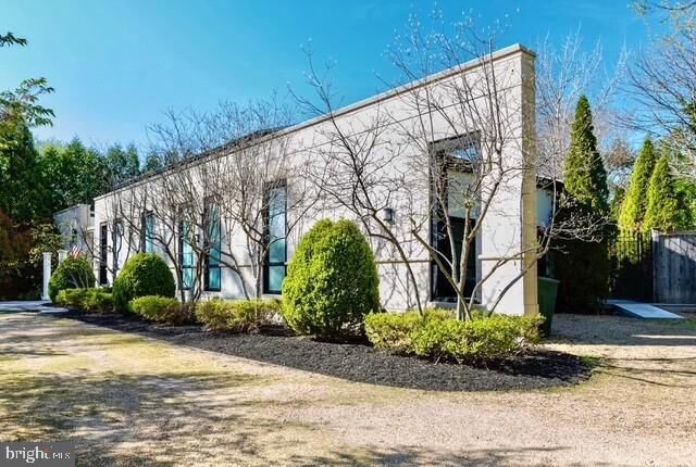 Property Photo: 3017 Gates Road NW DC 20008