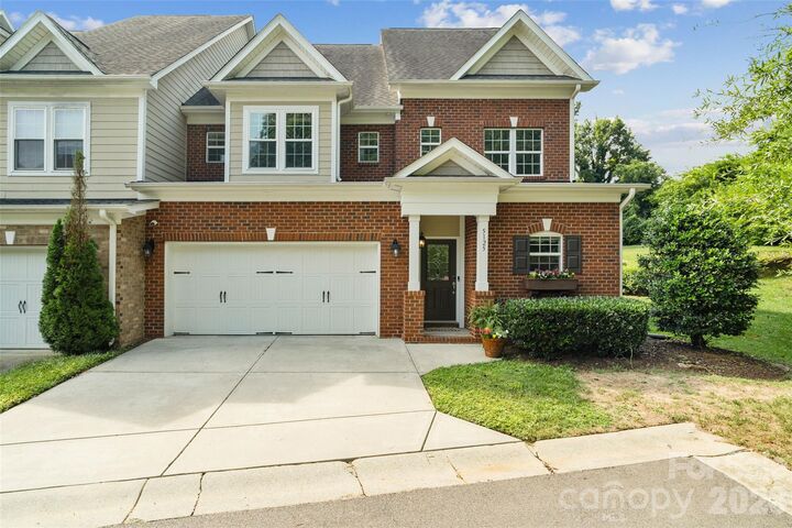 Property Photo:  5125 Pansley Drive  NC 28226 