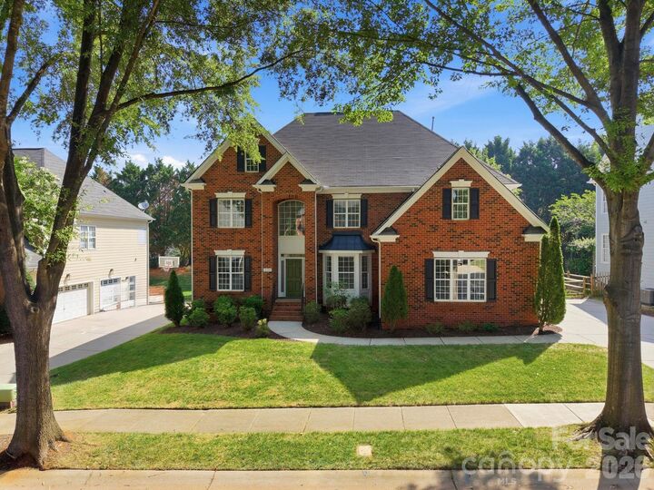 Property Photo:  16308 Hallaton Drive  NC 28078 