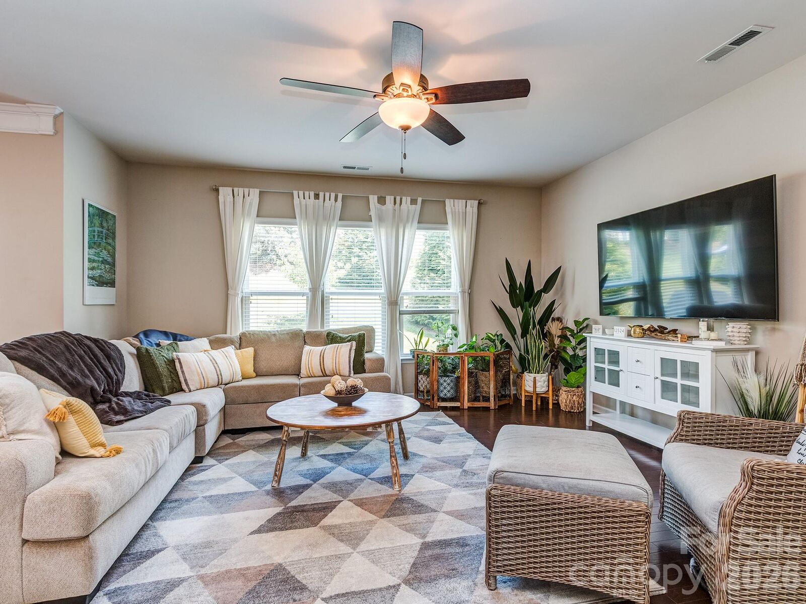 Property Photo:  3831 Park South Station Boulevard  NC 28210 