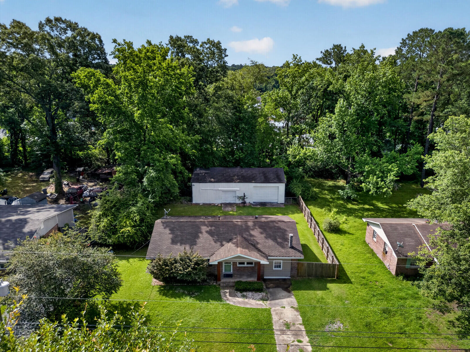Property Photo:  221 Forest Circle  SC 29483 
