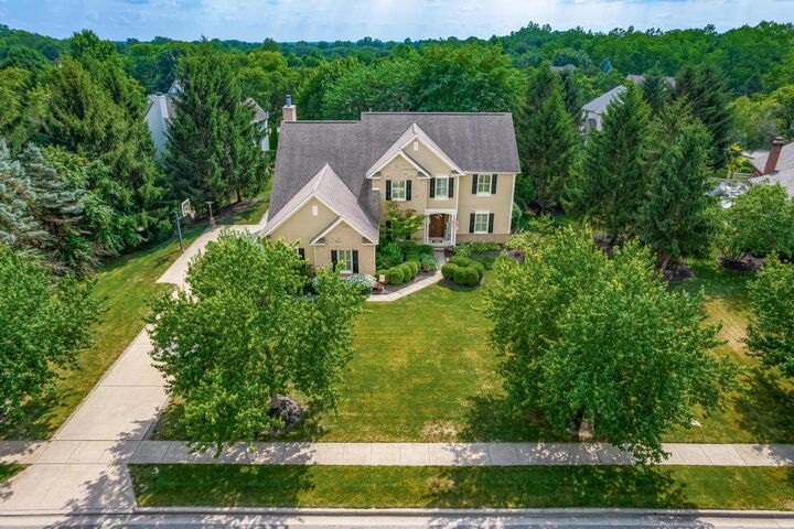 Property Photo:  8631 Winding Creek Way  OH 43147 