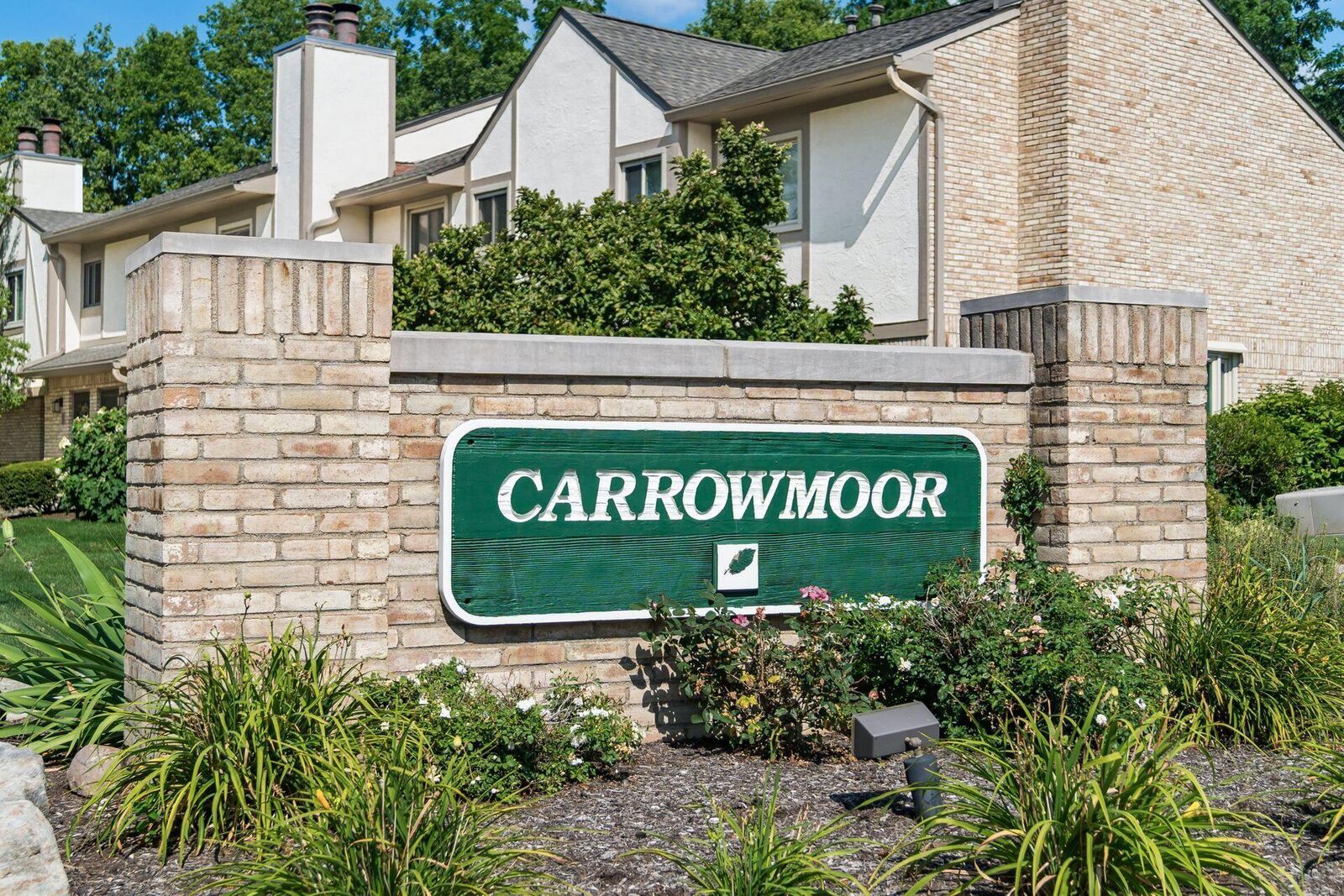 Property Photo:  114 Corbins Mill Drive  OH 43017 