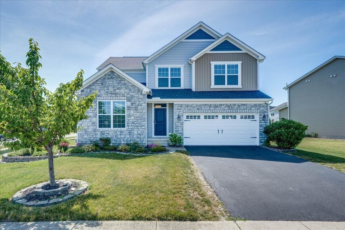 Property Photo: 847 Admiral Drive OH 43074