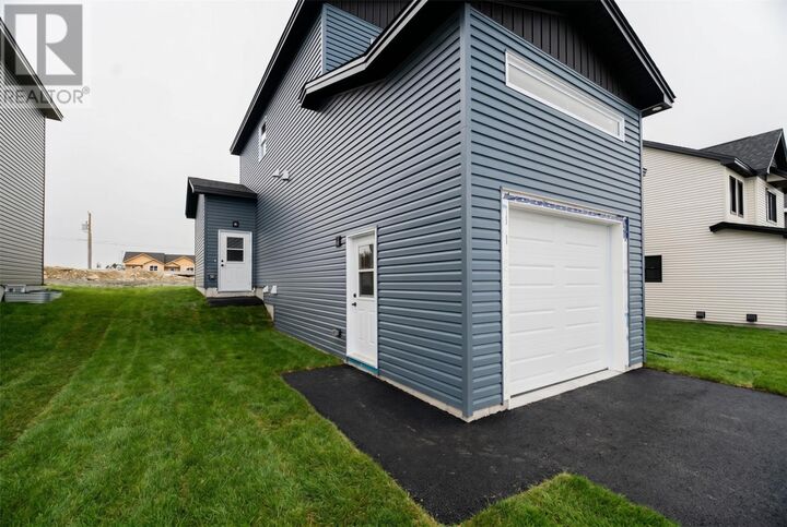 Property Photo:  102 Trenton Drive  NL A1L 4B7 