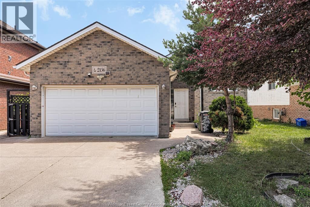 Property Photo:  2156 Dominion Boulevard  ON N9B 3H9 