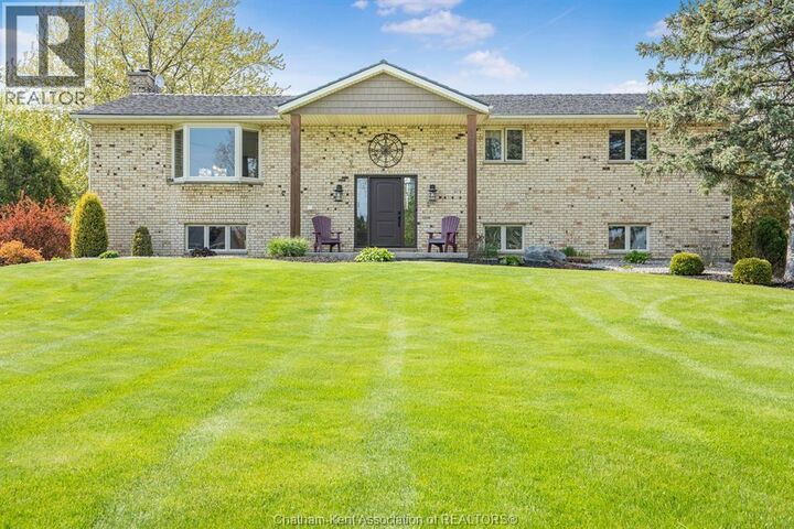Property Photo:  10609 Lakeview Drive  ON N7M 5J3 