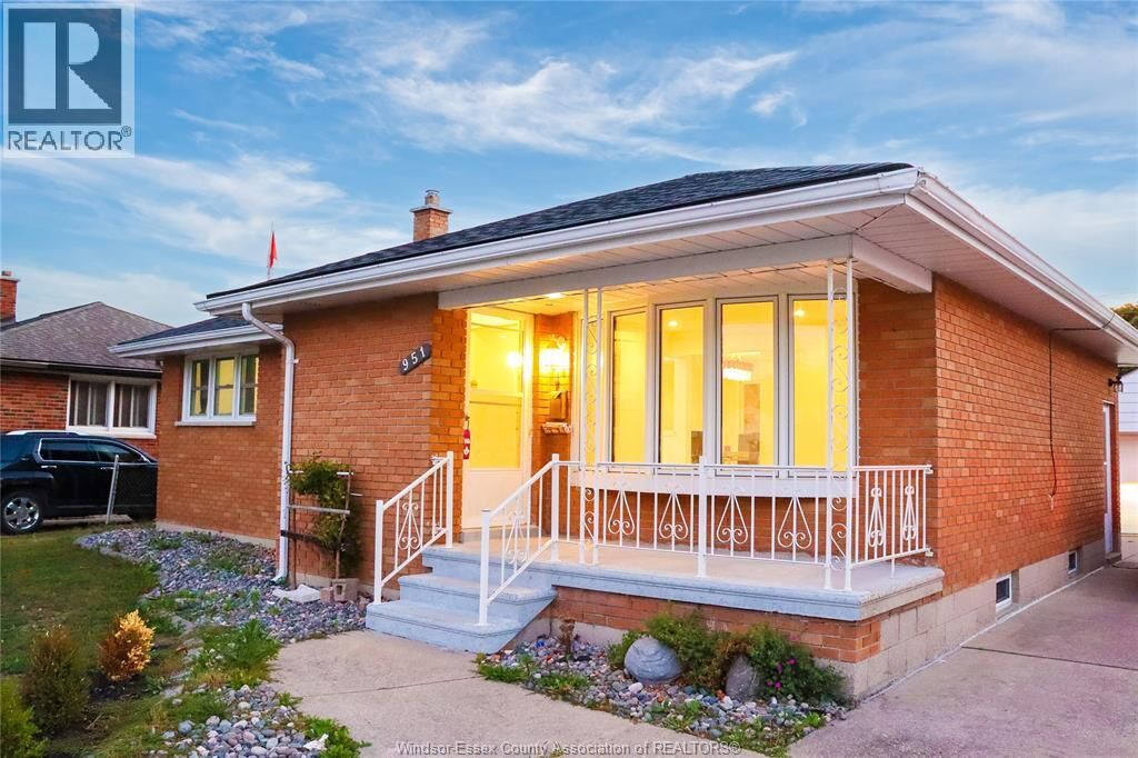 Property Photo:  951 Riverdale  ON N8S 4C4 