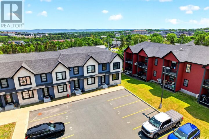 Property Photo:  4 Glendale Court  NL A1N 3C4 