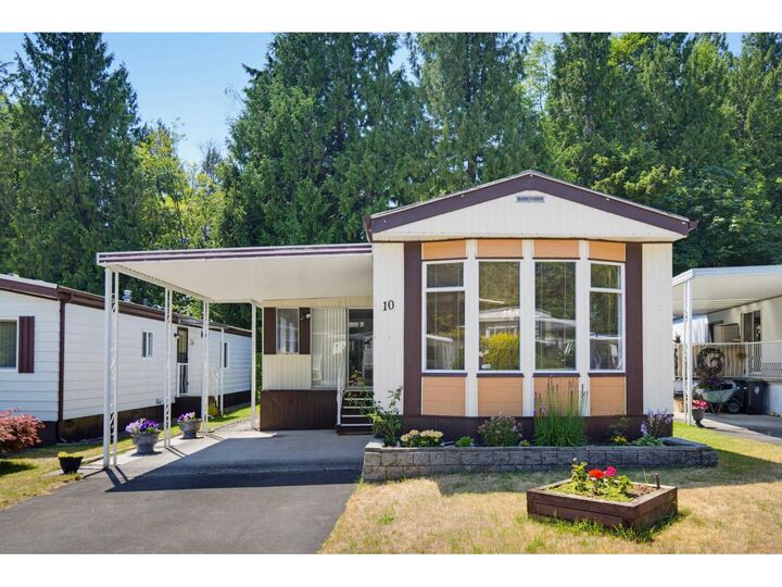 Property Photo: 2315 198 Street 10 BC V2Z 1Z1