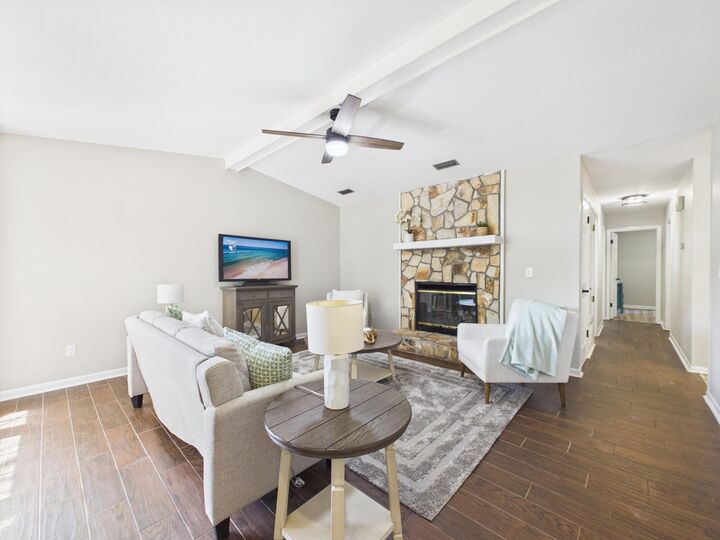 Property Photo:  1920 Redwood Avenue  FL 32578 