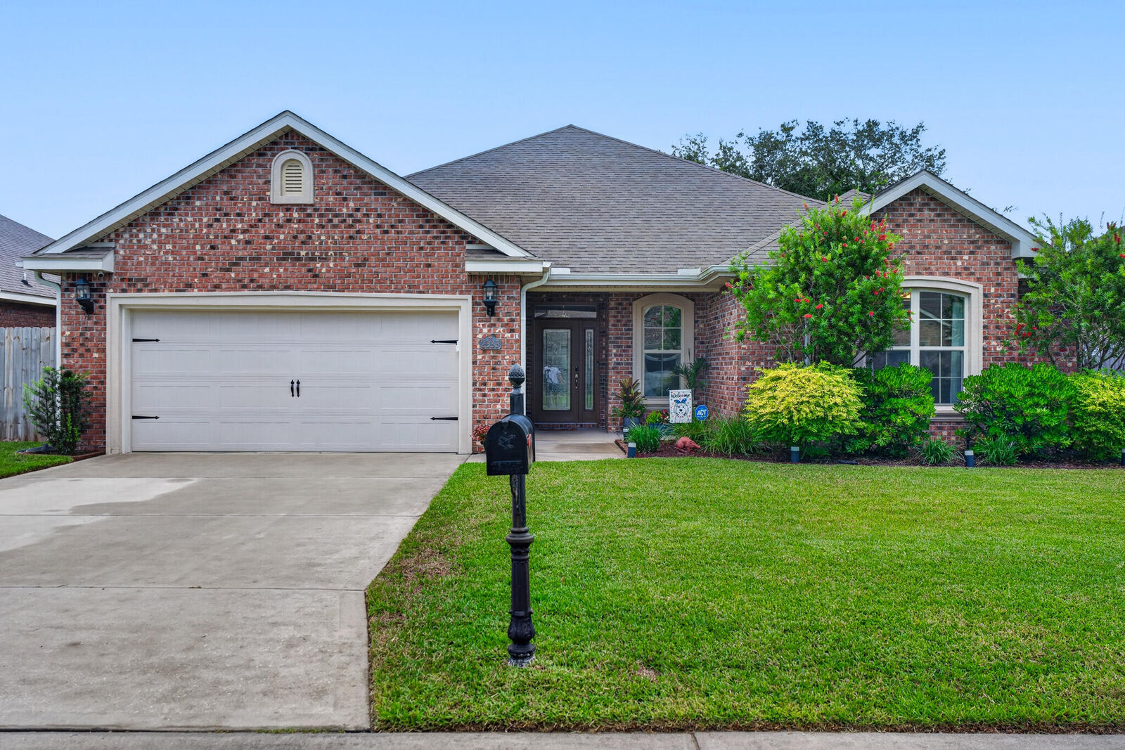 Property Photo: 2335 Cummings Drive FL 32547