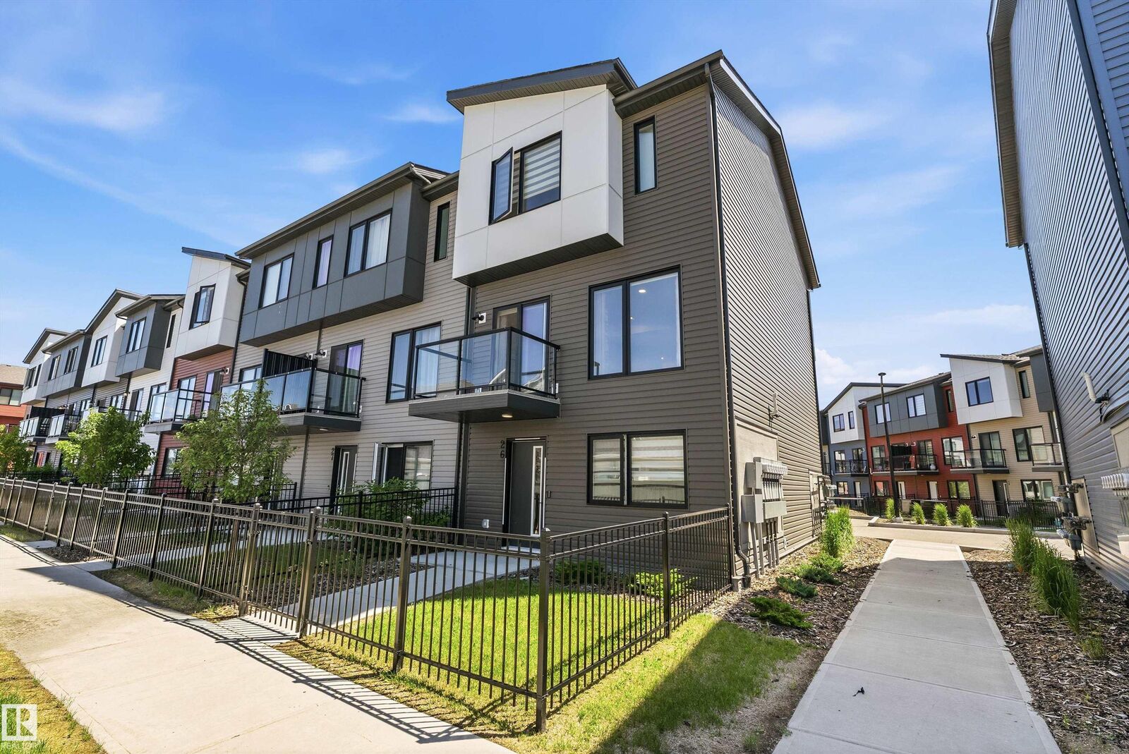 Property Photo:  11910 35 Avenue SW 26  AB T6W 4Z8 