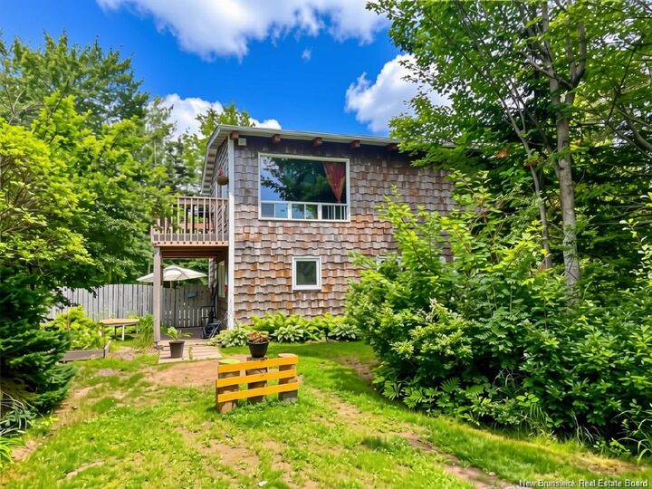 Property Photo:  256 Rue Belle Isle Street  NB E4P 2V7 