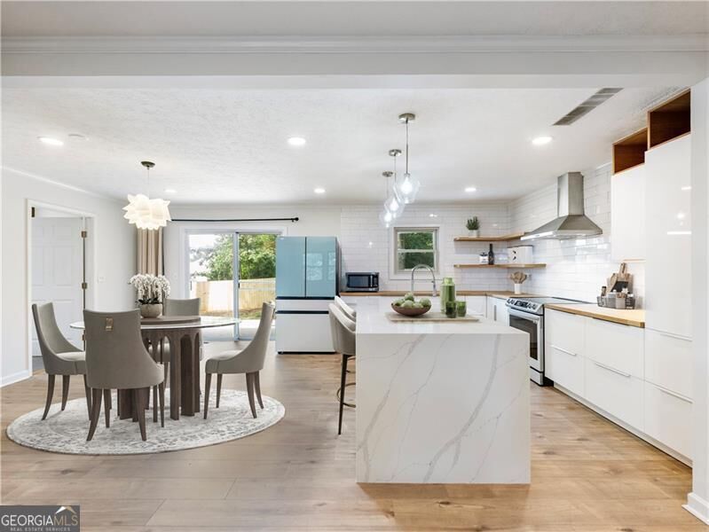 Property Photo:  4206 High Street  GA 30518 