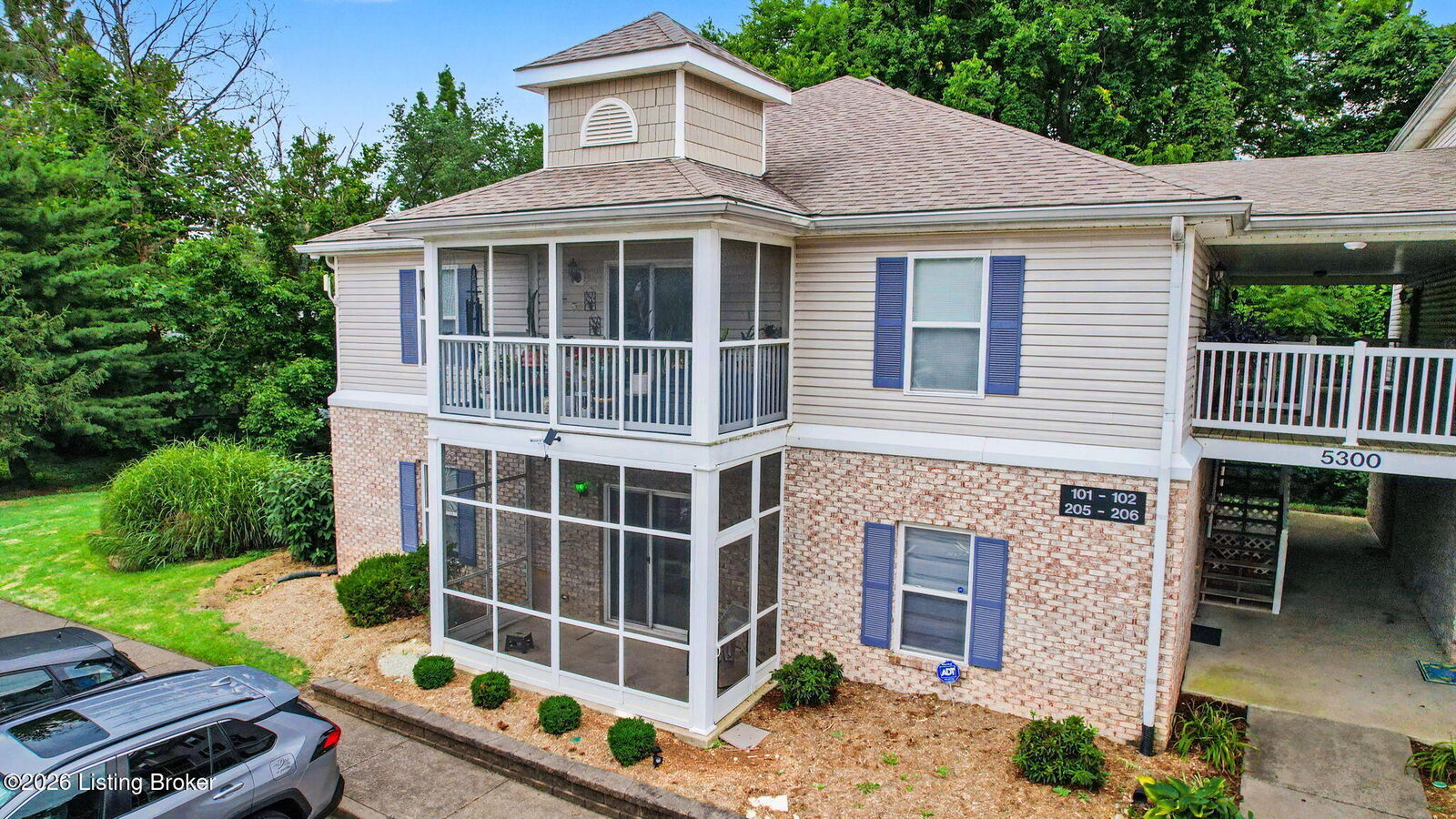 Property Photo: 5300 Carolina Crossings Way 101 KY 40219