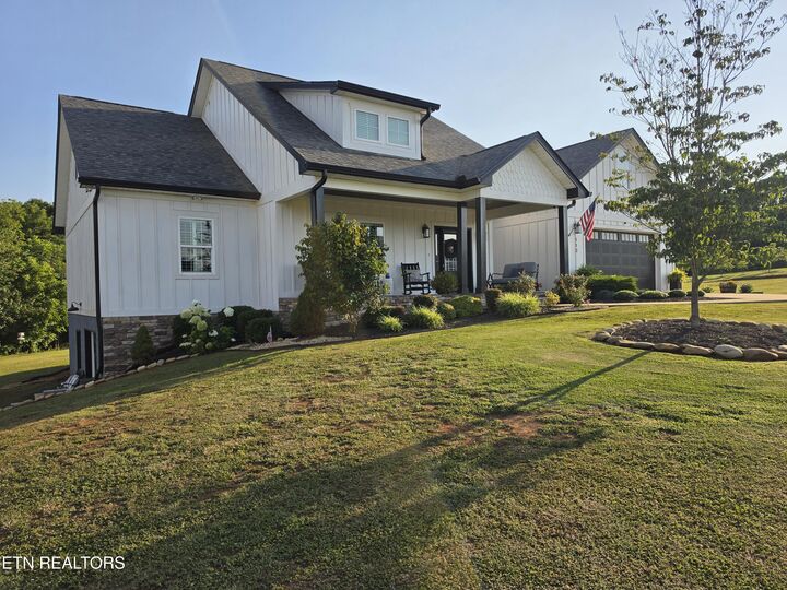 Property Photo: 113 Stone Leigh Drive TN 37820