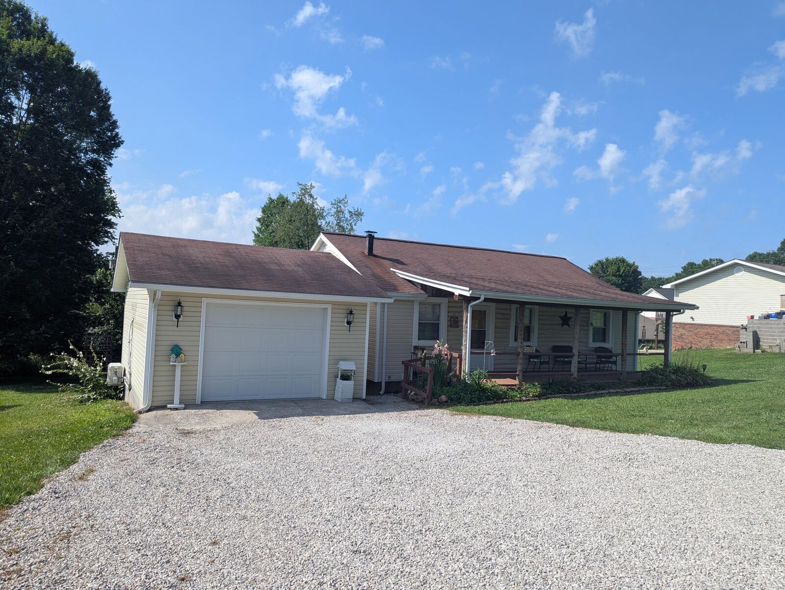 Property Photo:  3107 E Hwy 552  KY 40740 