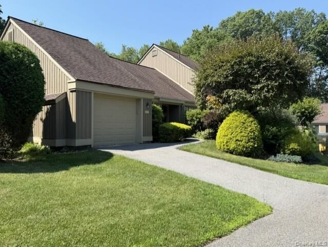 Property Photo:  600 Heritage Hills A  NY 10589 