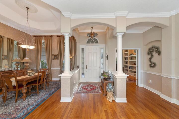 Property Photo: 10412 Winding Stream Way FL 34212