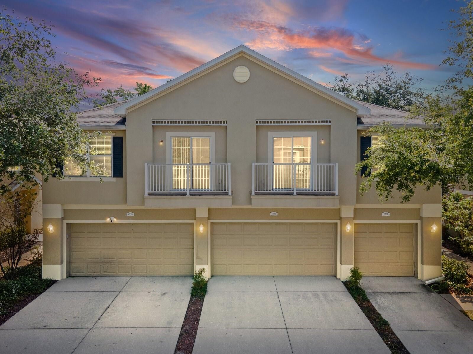 Property Photo:  6774 Breezy Palm Drive  FL 33578 