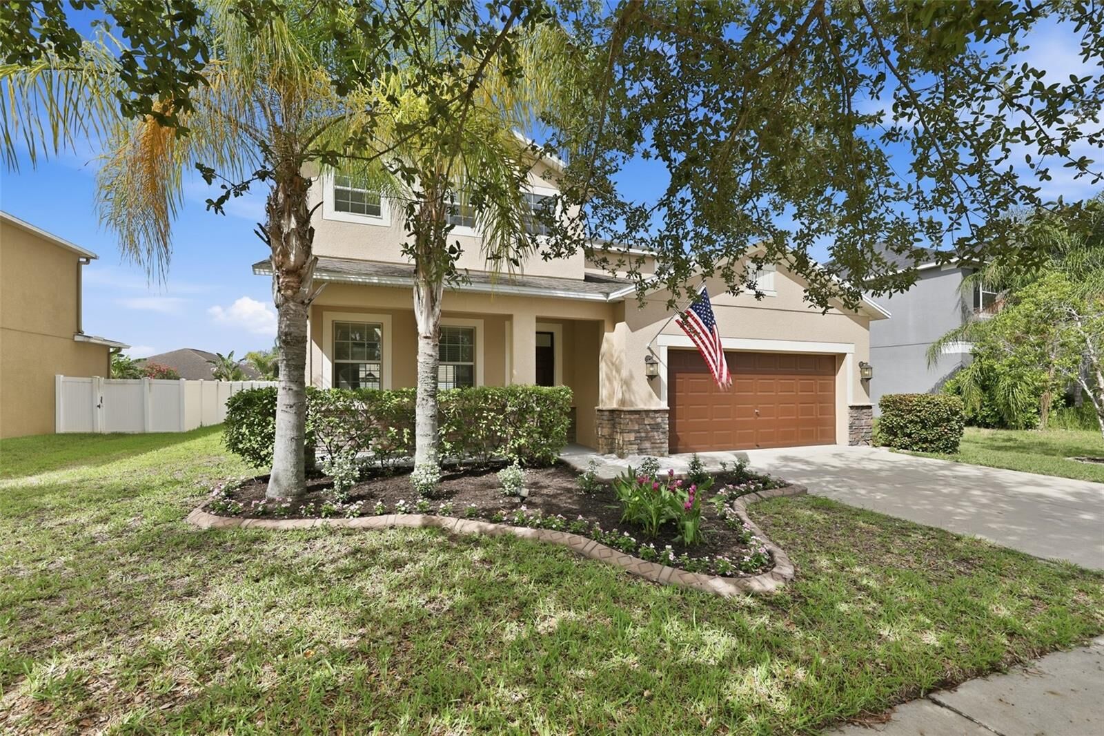 Property Photo: 10811 Kirkwall Port Drive FL 33598